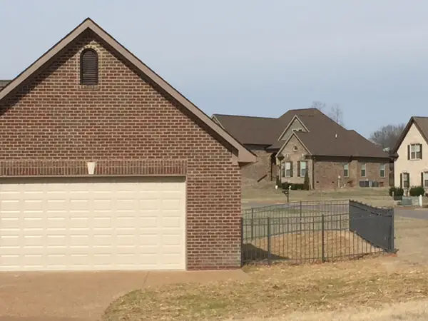 Ornamental Aluminum Fence — Clean Cut Fence & Gate