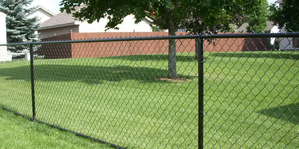Residential-Chain-Link-Black