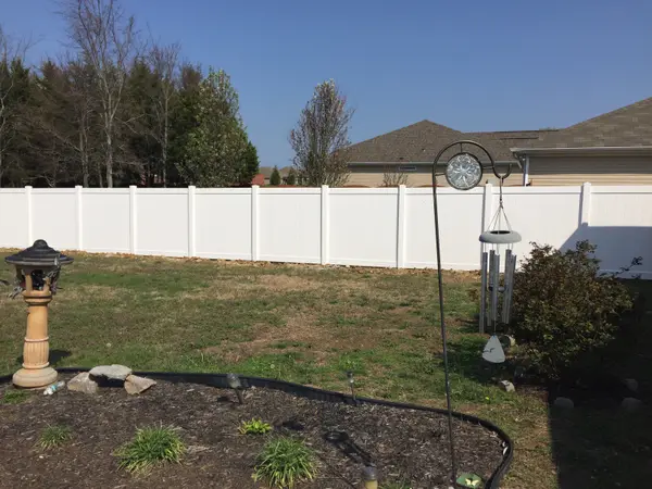 Vinyl Fence — Clean Cut Fence & Gate