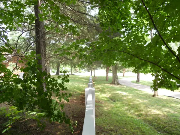 Vinyl Fence — Clean Cut Fence & Gate