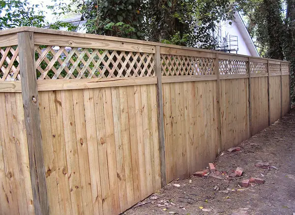 Lattice Top, Privacy Fence 52